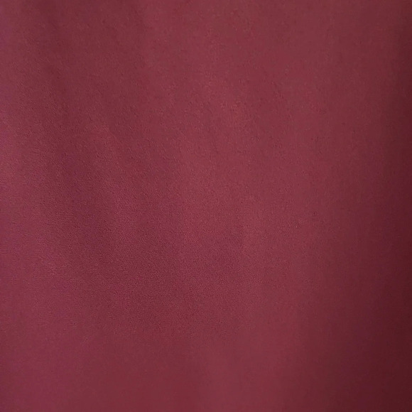 BURGUNDY BLOUSE~WITH~DETACHABLE NECKLACE~ - Picture 9 of 9